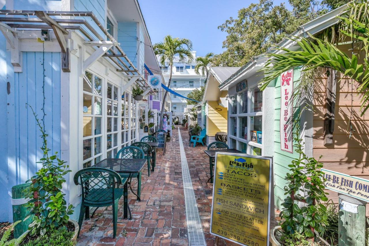Sunshine On My Shoulders Apartment Marco Island Exterior photo
